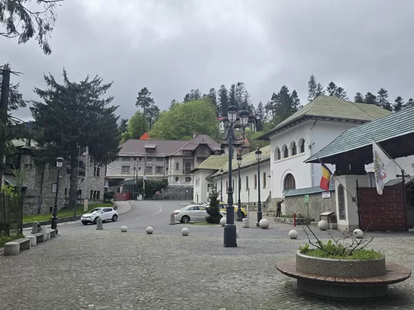 Sinaia. Kalnu pilsētiņas ainava.